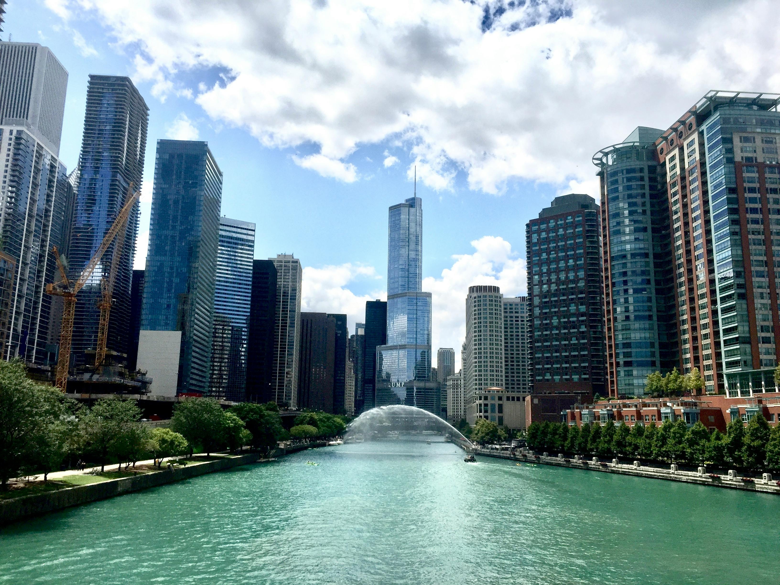 Chicago Thumbnail 3